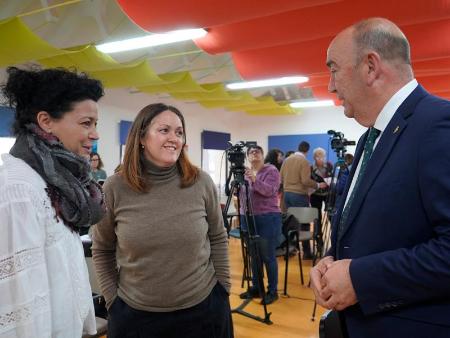 Imagen Representantes de servicios sociales de toda España se reúnen en el CSS La Fuencisla, dentro del proyecto del Imserso para el diseño de...