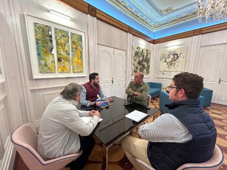 Imagen El presidente de la Diputación recibe a varios alcaldes con problemas en la calidad del agua en sus municipios